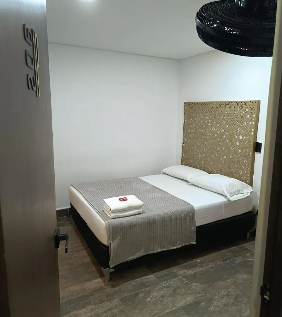 Hotel Prestige Medellin 3*,