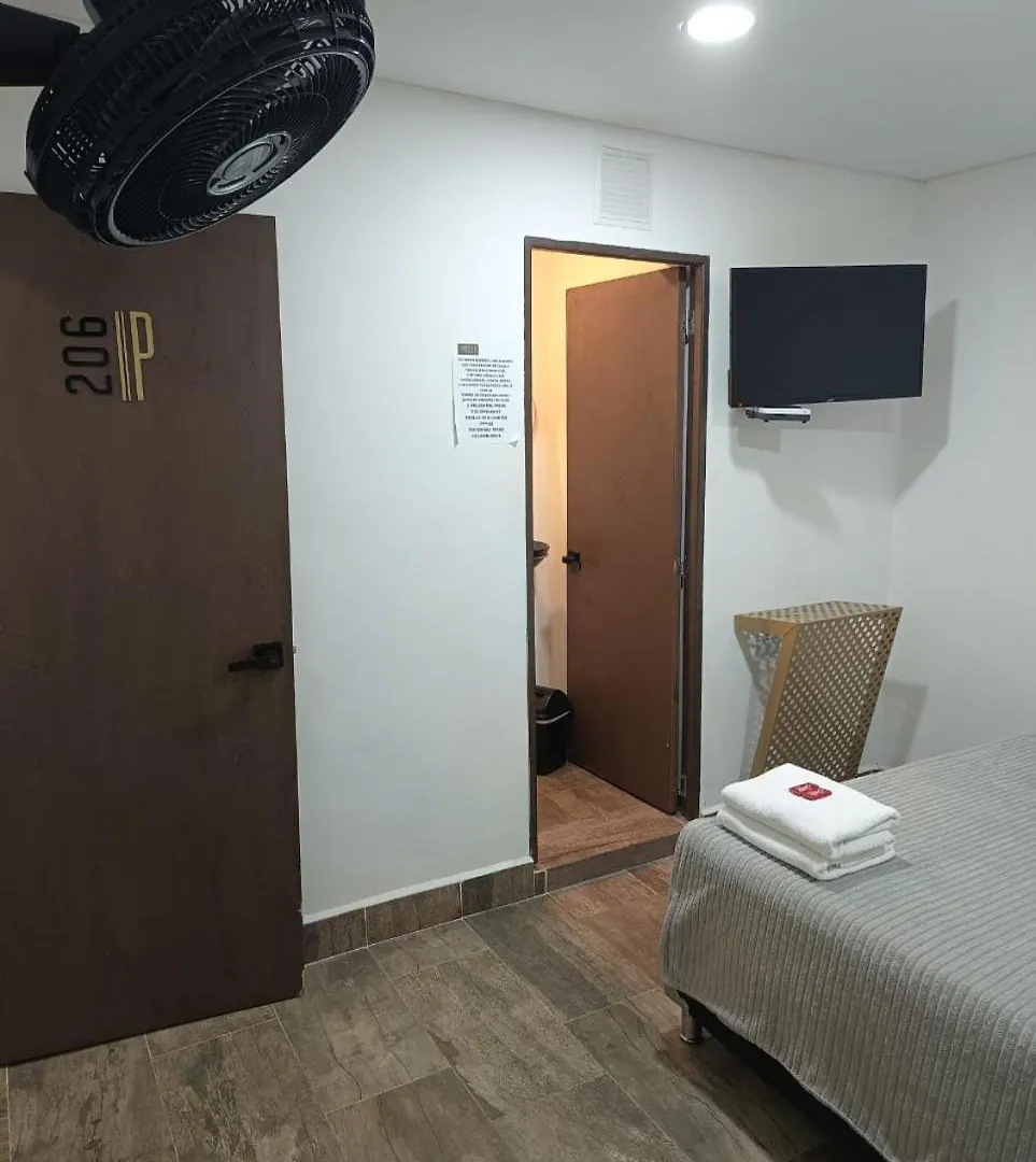 Hotel Prestige Medellin 3*,  Colombia
